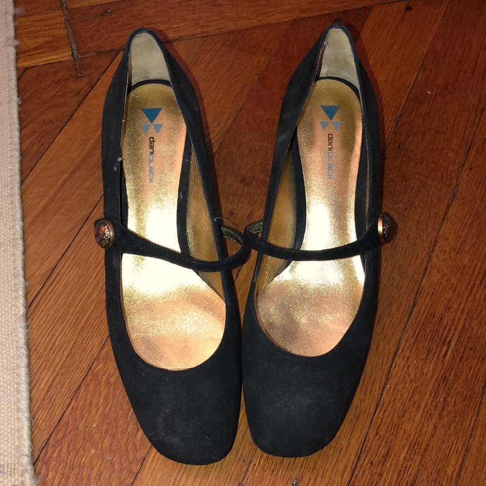 Dani Black black heels
